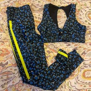 Soul cycle matching bra and legging set